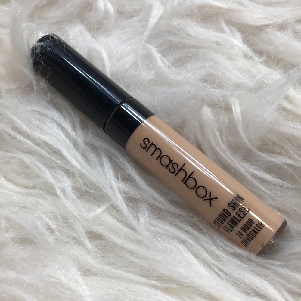 Smashbox Studio Skin Concealer- Light Medium Cool